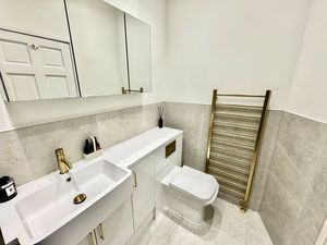 Photo 11- click for photo gallery